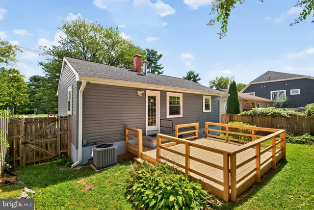 $895,000 | 9928 Fleming Avenue, Bethesda, MD 20814