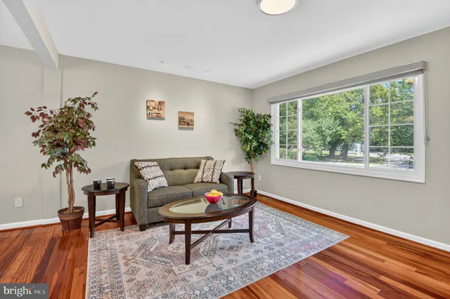 $895,000 | 9928 Fleming Avenue, Bethesda, MD 20814