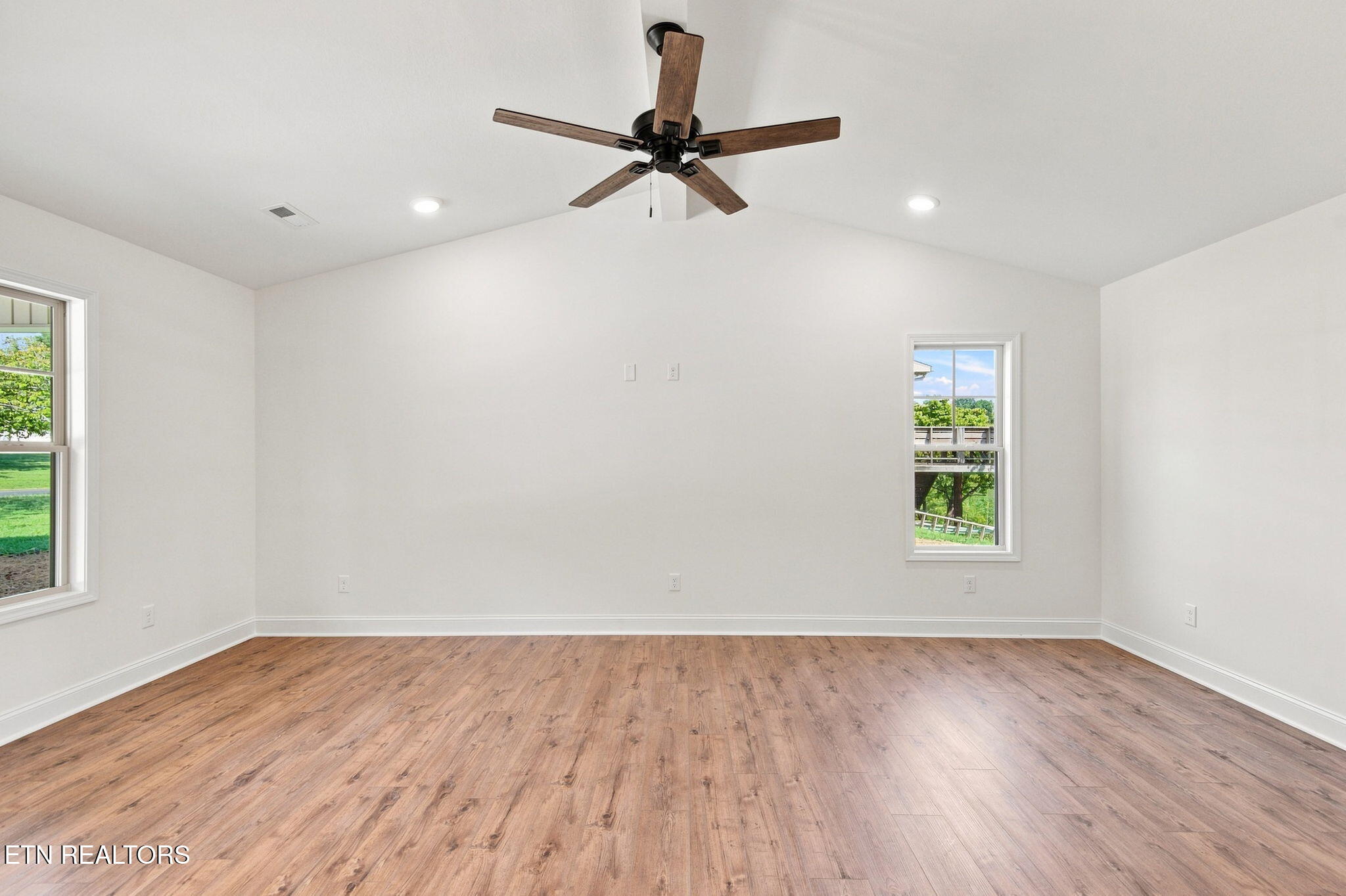 185 Brushy Valley Road Clinton, TN 37716 - Photo 11 of 29 18-web-or-mls-018_DSC_3271