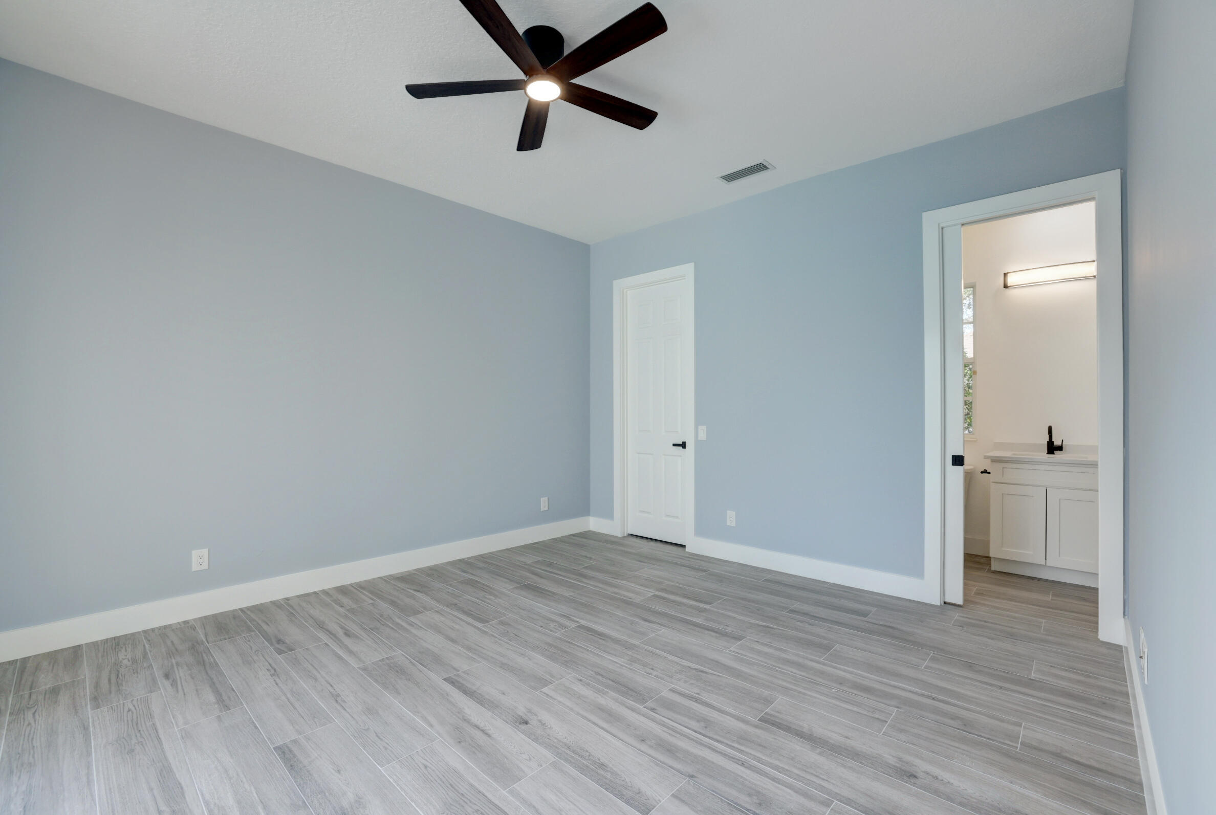 165 Honeysuckle Drive Jupiter, FL 33458 - Photo 22 of 44 20_632a10047_48_49_50_51