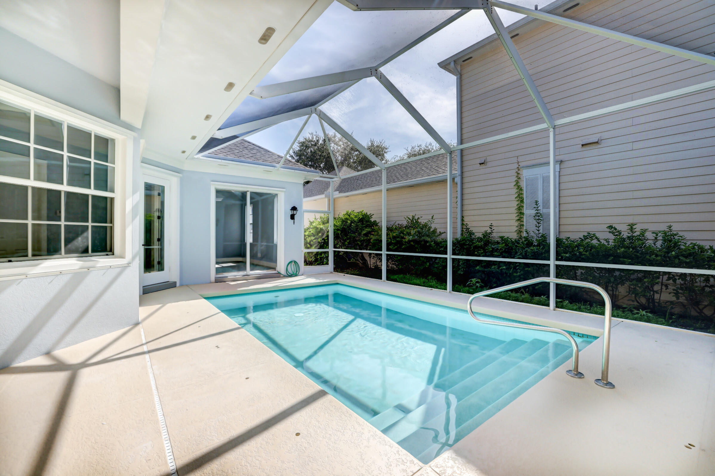 165 Honeysuckle Drive Jupiter, FL 33458 - Photo 32 of 44 31_632a10102_3_4_5_6