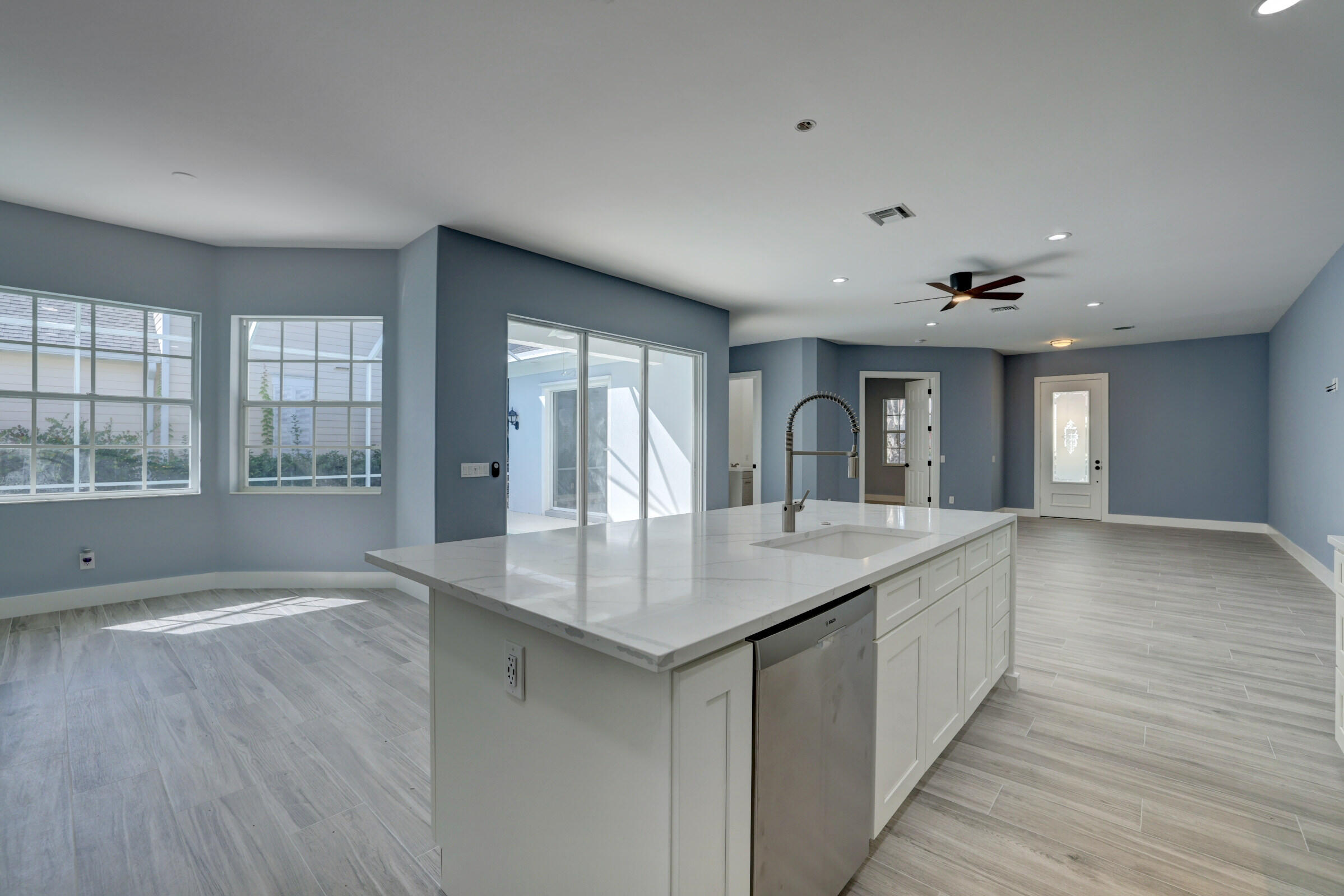 165 Honeysuckle Drive Jupiter, FL 33458 - Photo 6 of 44 10_632a9996_9997_9998_9999_10001