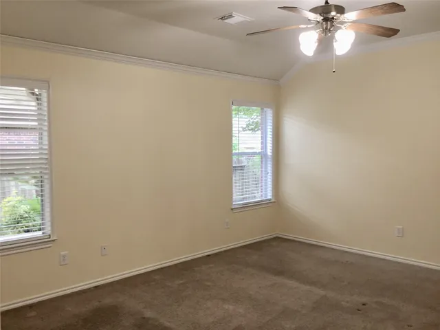 $2,350 | 114 North Queenscliff Circle, The Woodlands, TX 77382