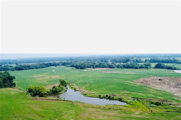 $936,000 | 4159 Northwest State Rte Ff, Adrian, MO 64720