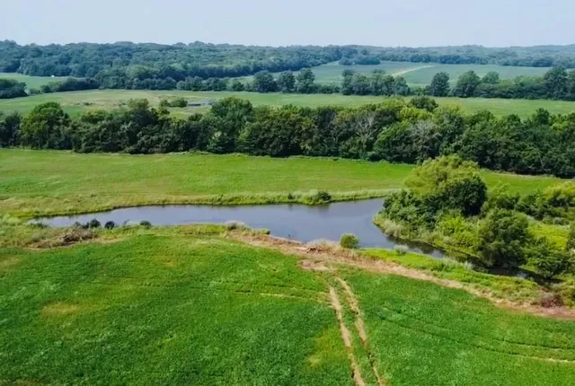 $936,000 | 4159 Northwest State Rte Ff, Adrian, MO 64720