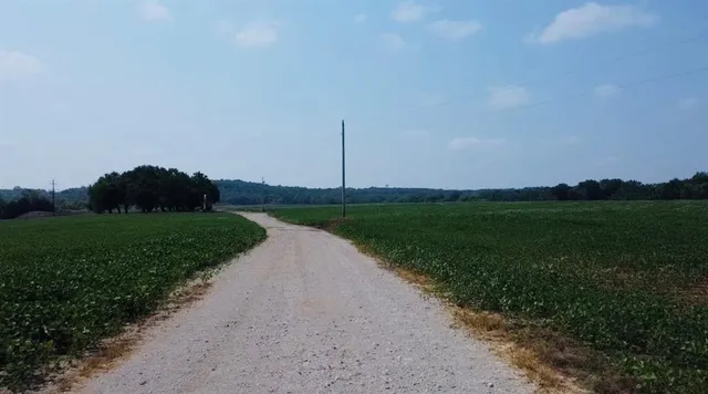 $936,000 | 4159 Northwest State Rte Ff, Adrian, MO 64720