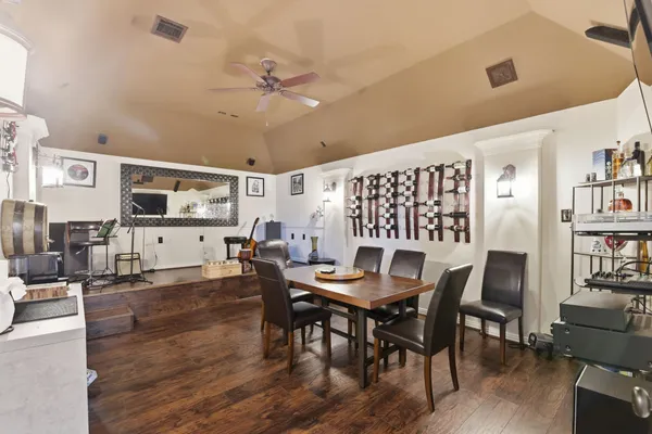 $1,350,000 | 223 South Bauer Point Circle, Spring, TX 77389