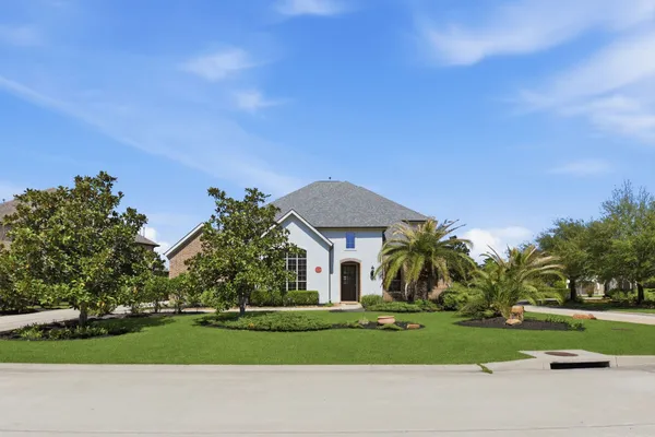 $1,350,000 | 223 South Bauer Point Circle, Spring, TX 77389