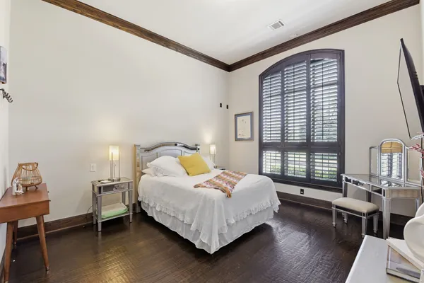 $1,350,000 | 223 South Bauer Point Circle, Spring, TX 77389