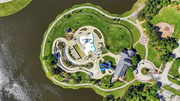 $1,275,000 | 223 South Bauer Point Circle, Spring, TX 77389