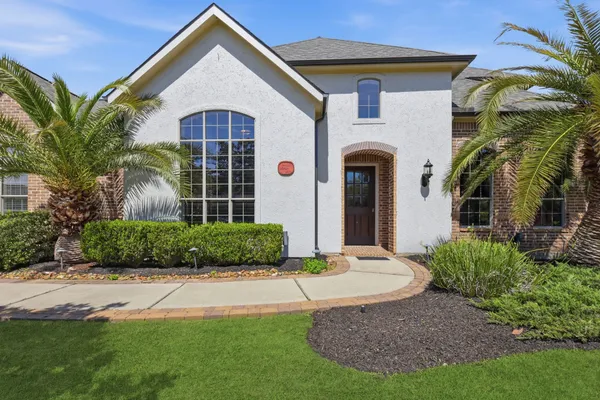 $1,350,000 | 223 South Bauer Point Circle, Spring, TX 77389