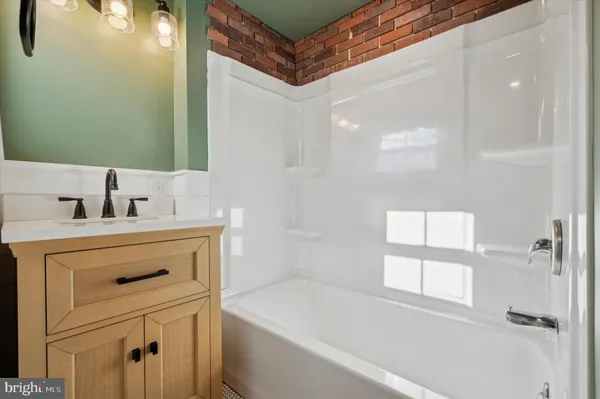 $2,450 | 503 North Bethlehem Pike, Unit A, Ambler, PA 19002