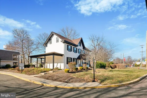 $2,450 | 503 North Bethlehem Pike, Unit A, Ambler, PA 19002