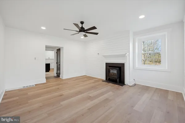 $2,450 | 503 North Bethlehem Pike, Unit A, Ambler, PA 19002