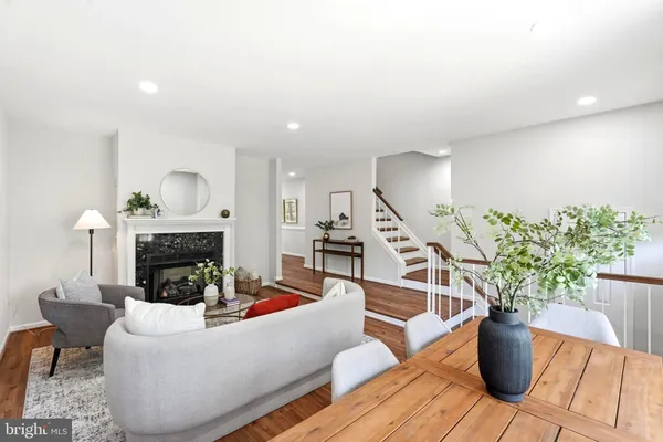 $699,900 | 7808 Solomon Seal Drive, Springfield, VA 22152