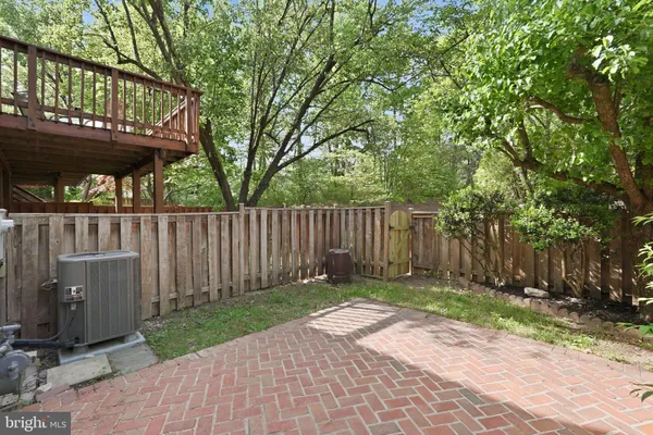 $699,900 | 7808 Solomon Seal Drive, Springfield, VA 22152