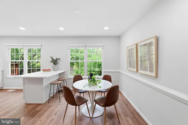 $699,900 | 7808 Solomon Seal Drive, Springfield, VA 22152