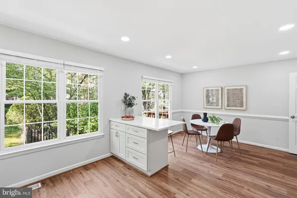 $699,900 | 7808 Solomon Seal Drive, Springfield, VA 22152