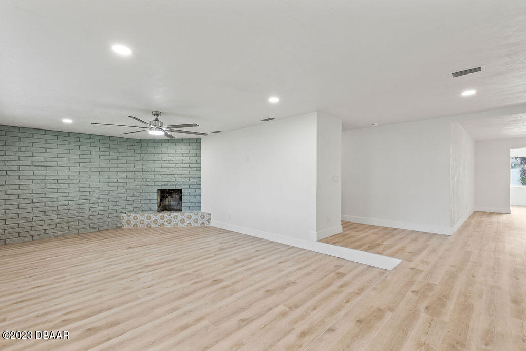 914 Stanford Avenue Ormond Beach, FL 32176 - Photo 8 of 39 KW4A2844