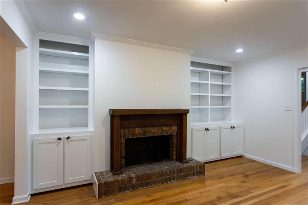 1025 Vistavia Circle Decatur, GA 30033 - Photo 16 of 56