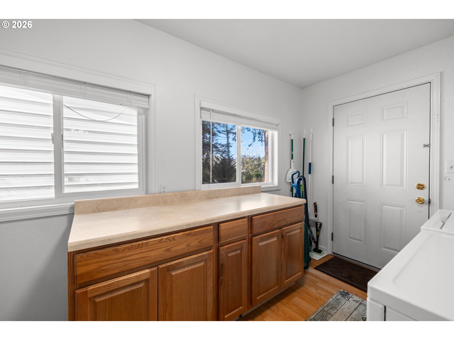 4925 Southeast 133rd Avenue Portland, OR 97236 - Photo 21 of 33 Laundry