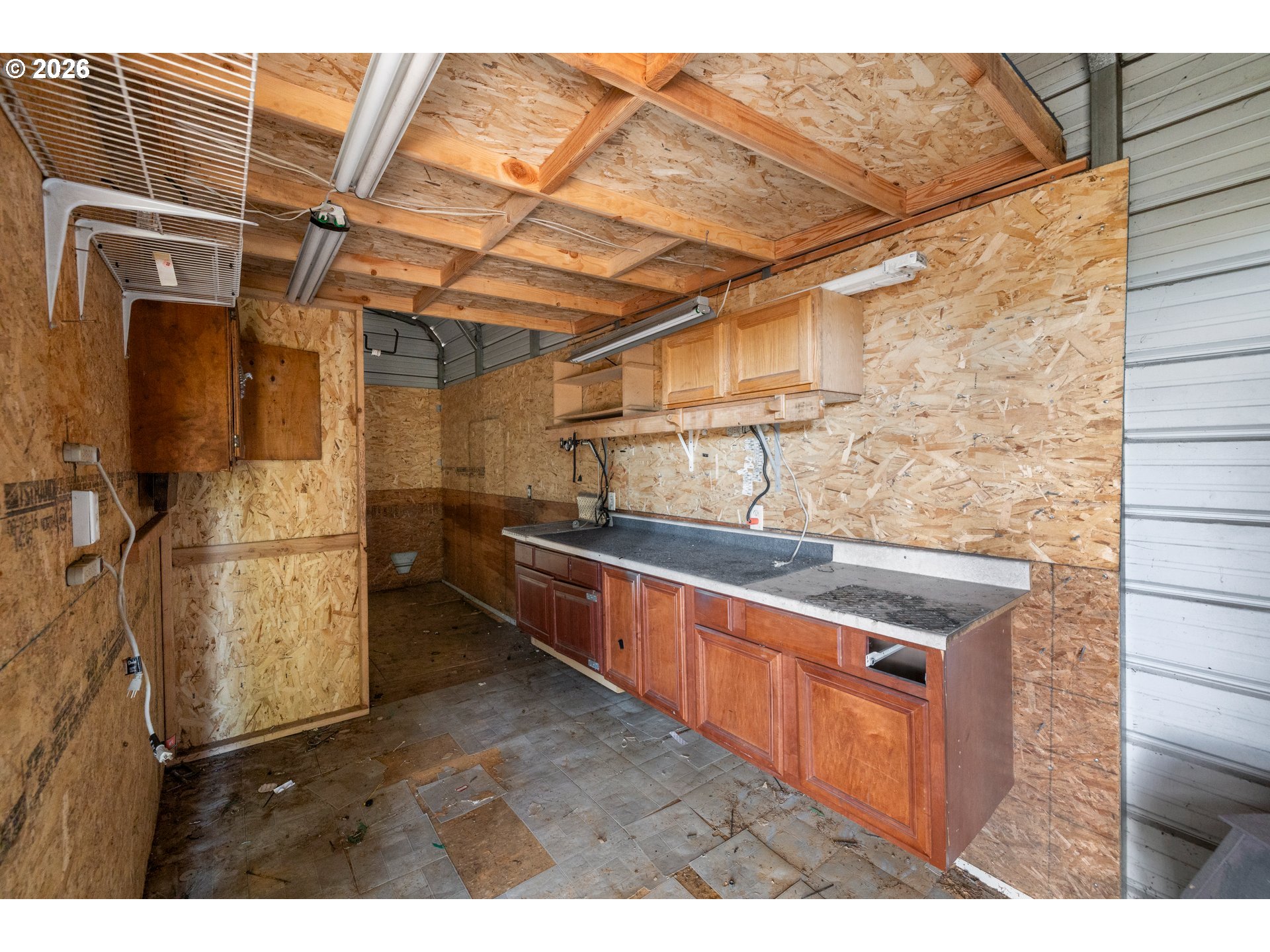 4925 Southeast 133rd Avenue Portland, OR 97236 - Photo 28 of 33 Workshop