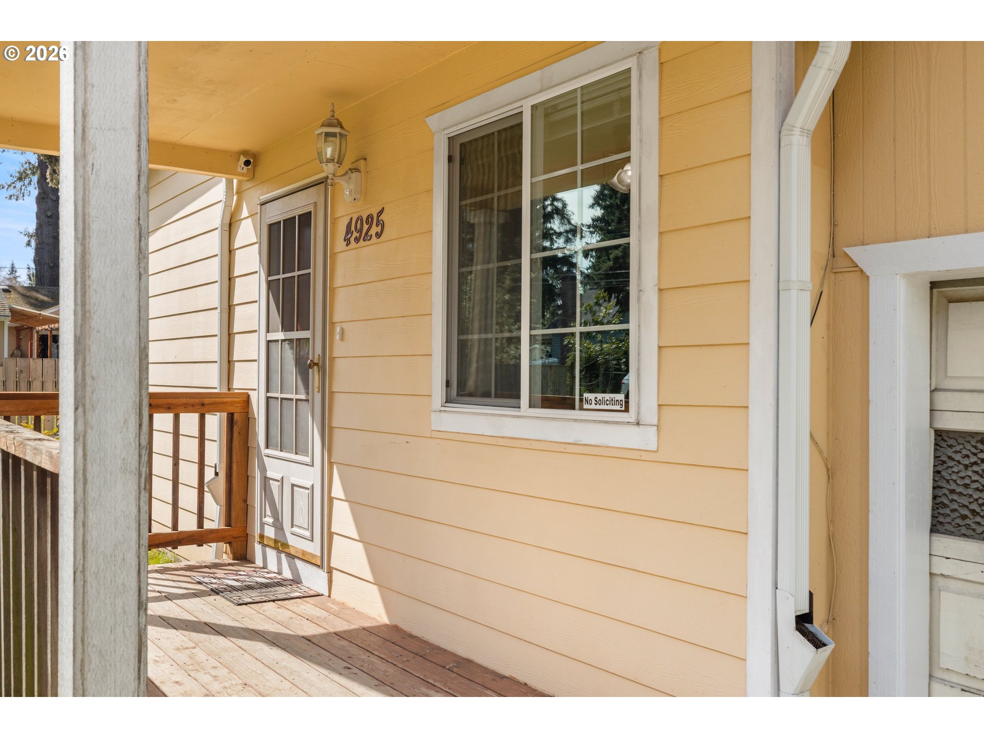 4925 Southeast 133rd Avenue Portland, OR 97236 - Photo 5 of 33 Porch