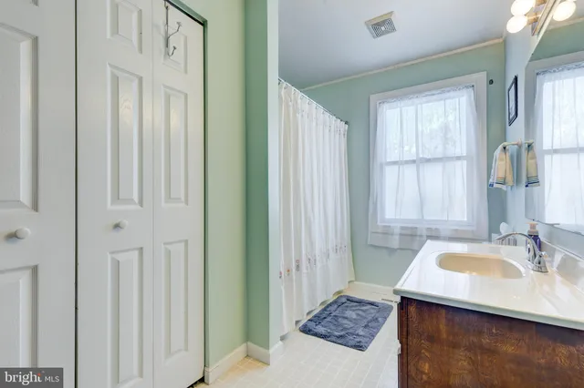 $330,000 | 2914 Holland Drive, Manchester, MD 21102