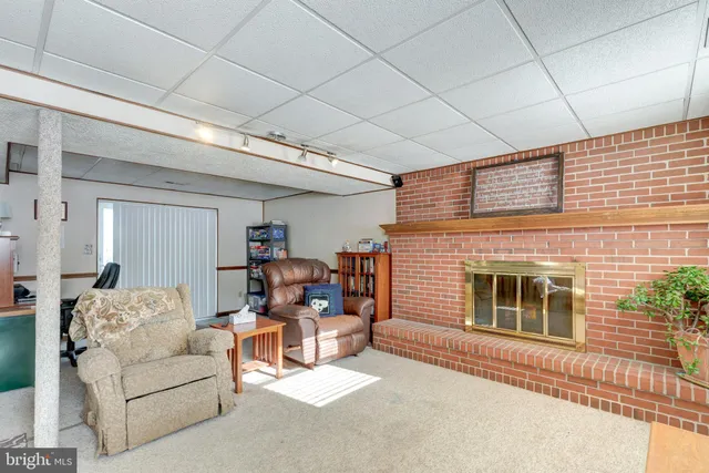 $330,000 | 2914 Holland Drive, Manchester, MD 21102