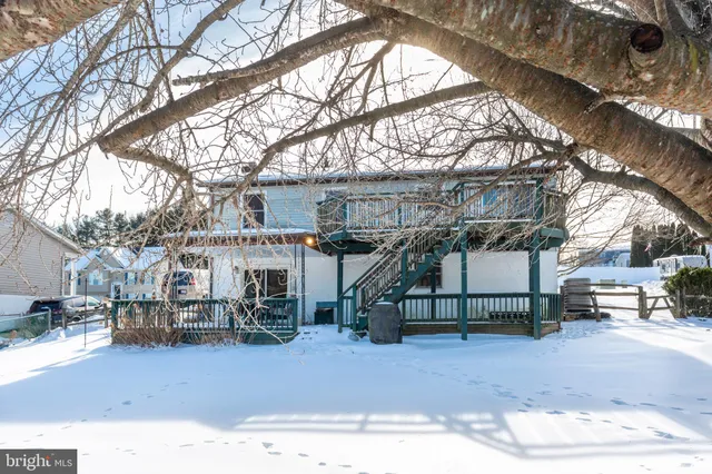 $330,000 | 2914 Holland Drive, Manchester, MD 21102