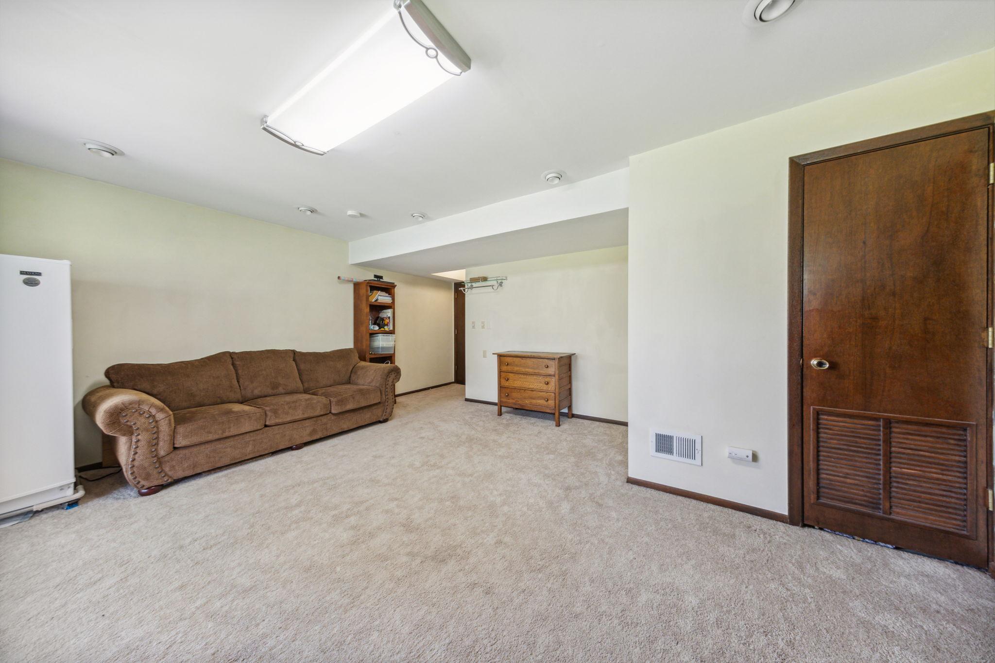 10464 Dupont Road South Bloomington, MN 55431 - Photo 26 of 32 Gallery Image 26