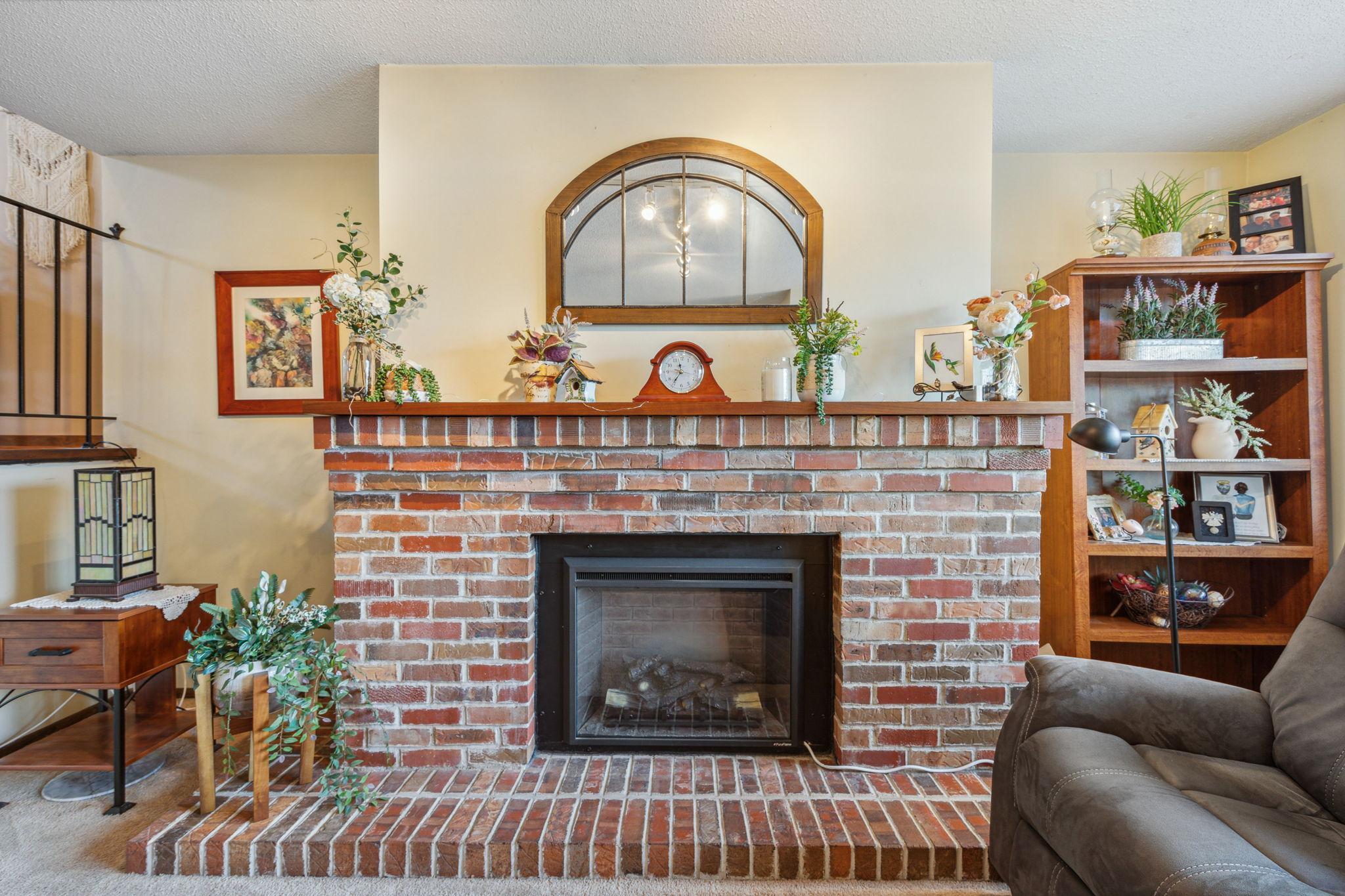 10464 Dupont Road South Bloomington, MN 55431 - Photo 5 of 32 Gallery Image 5