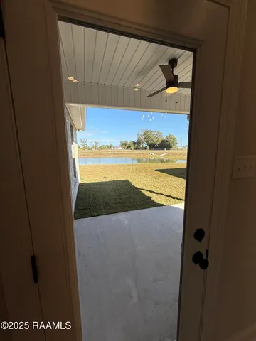 $2,200 | 135 Ridley Lane, Youngsville, LA 70592