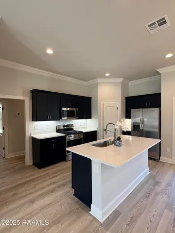 $2,200 | 135 Ridley Lane, Youngsville, LA 70592