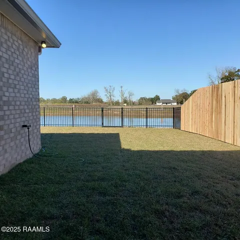 $2,200 | 135 Ridley Lane, Youngsville, LA 70592