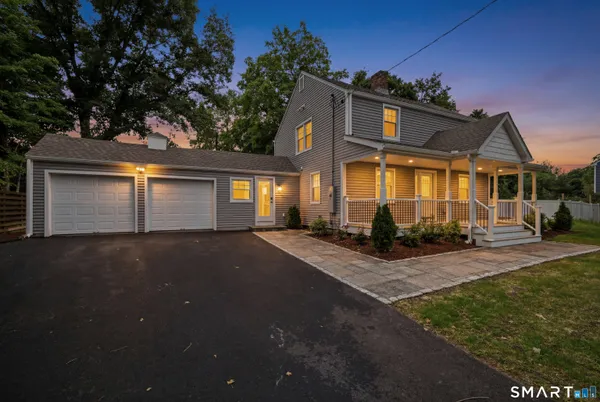 $675,000 | 920 Mountain Road, Bloomfield, CT 06002