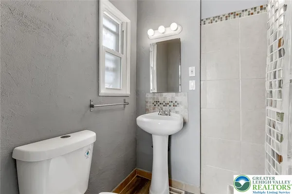 $215,000 | 1304 West Gordon Street, Allentown, PA 18102