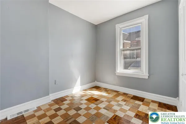 $215,000 | 1304 West Gordon Street, Allentown, PA 18102