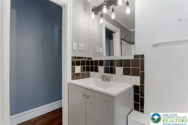 $215,000 | 1304 West Gordon Street, Allentown, PA 18102