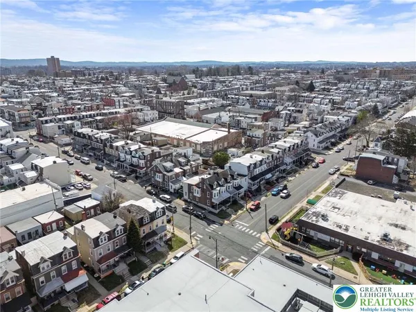$215,000 | 1304 West Gordon Street, Allentown, PA 18102