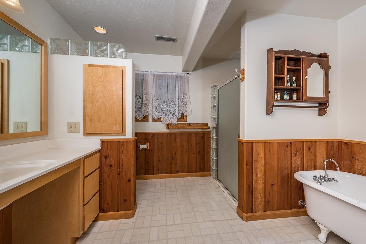 5660 Sunset Ridge Road Klamath Falls, OR 97601 - Photo 13 of 32 Additional Photo