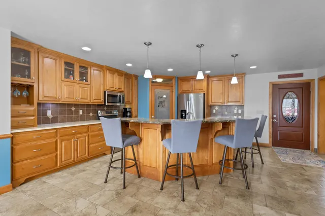 $509,900 | 192 Whimbrel Court, Pulaski, WI 54162