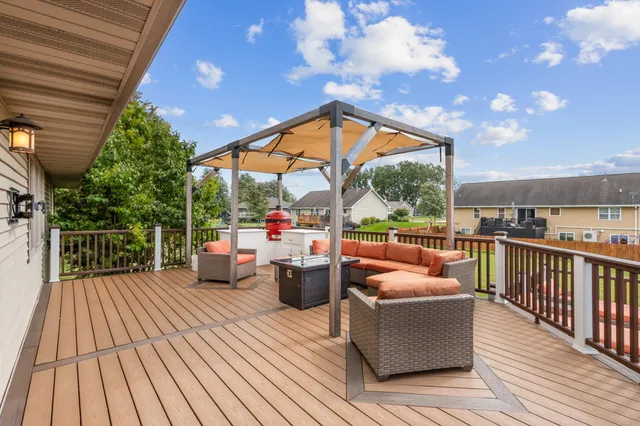 $509,900 | 192 Whimbrel Court, Pulaski, WI 54162