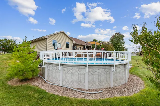 $509,900 | 192 Whimbrel Court, Pulaski, WI 54162