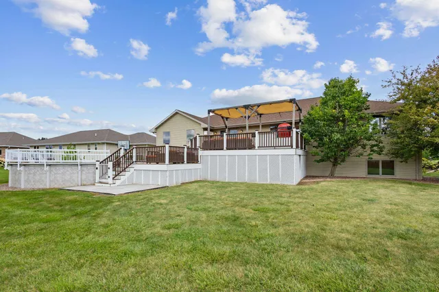 $509,900 | 192 Whimbrel Court, Pulaski, WI 54162