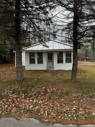 $65,000 | 2 Durgin Street, Moscow, ME 04920