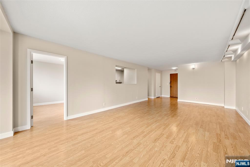 200 Old Palisade Road, Unit 4A Fort Lee, NJ 07624 - Photo 3 of 17