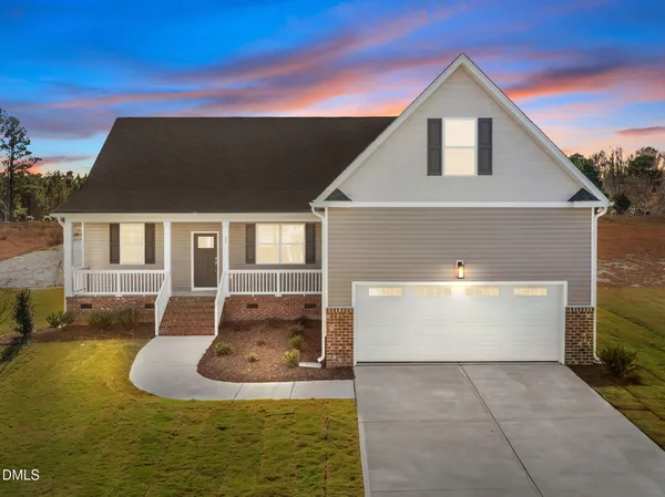 $425,000 | 25 Diamond Creek Drive, Zebulon, NC 27597