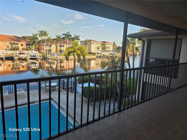 $179,000 | 4525 Country Club Boulevard, Unit 207, Cape Coral, FL 33904