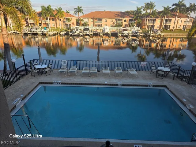 $179,000 | 4525 Country Club Boulevard, Unit 207, Cape Coral, FL 33904
